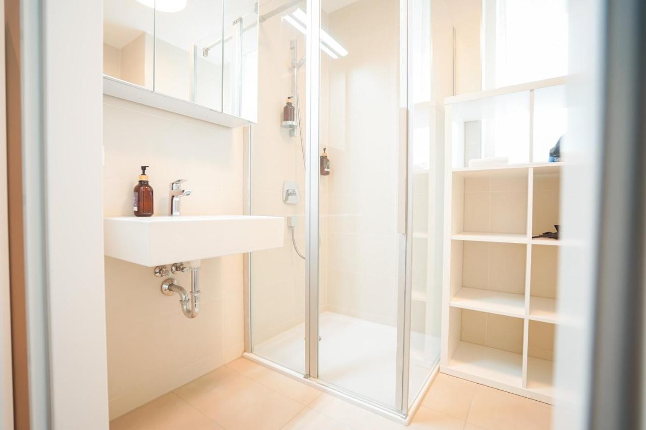Suite In High-Rise On The Danube Viena Exterior foto