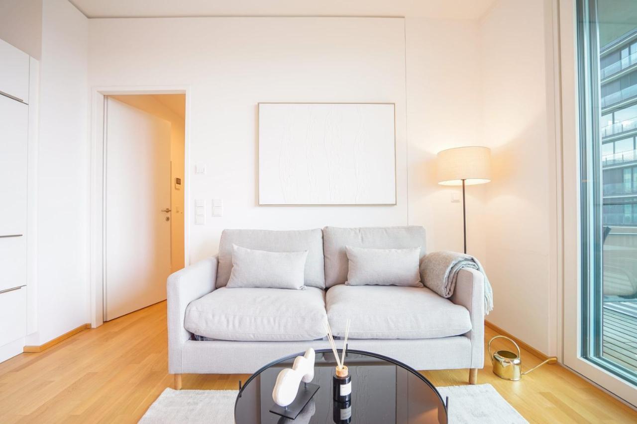 Suite In High-Rise On The Danube Viena Exterior foto