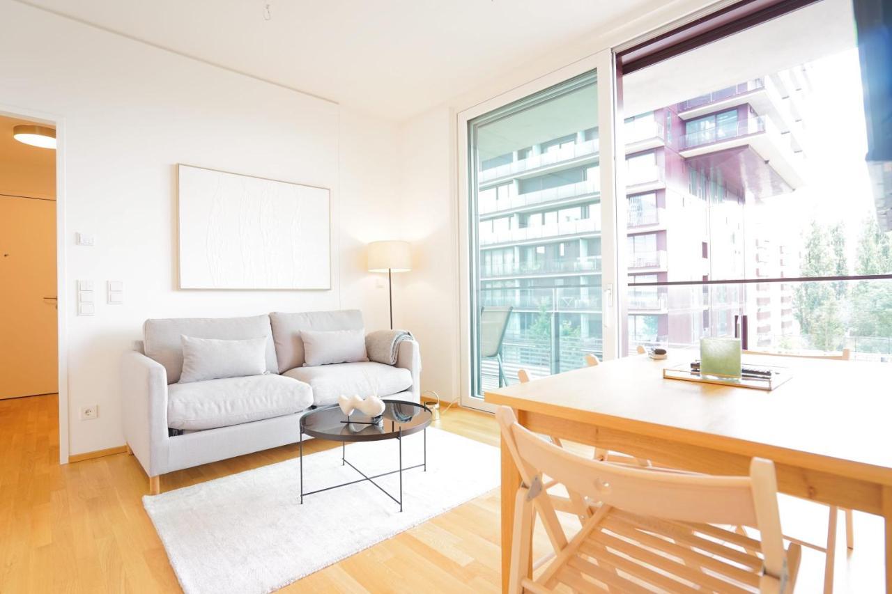 Suite In High-Rise On The Danube Viena Exterior foto